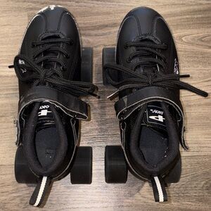 Pacer GTX-500 Quad Roller Skates – Size 7